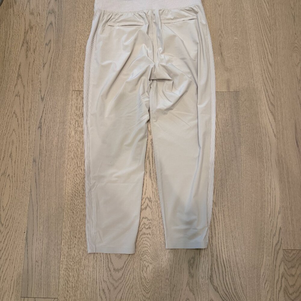 Athleta Brooklyn Ankle Pant Khaki 12 Featherweight Travel - Picture 2 of 7